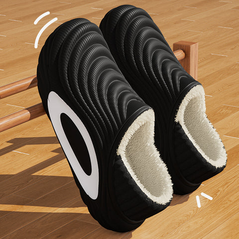 Snowguard Winter Slippers in Black